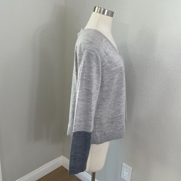 NEW Club Monaco Womens Large Zaydie Sweater Grey 100% Wool V Neck Long Sleeve - Picture 7 of 9